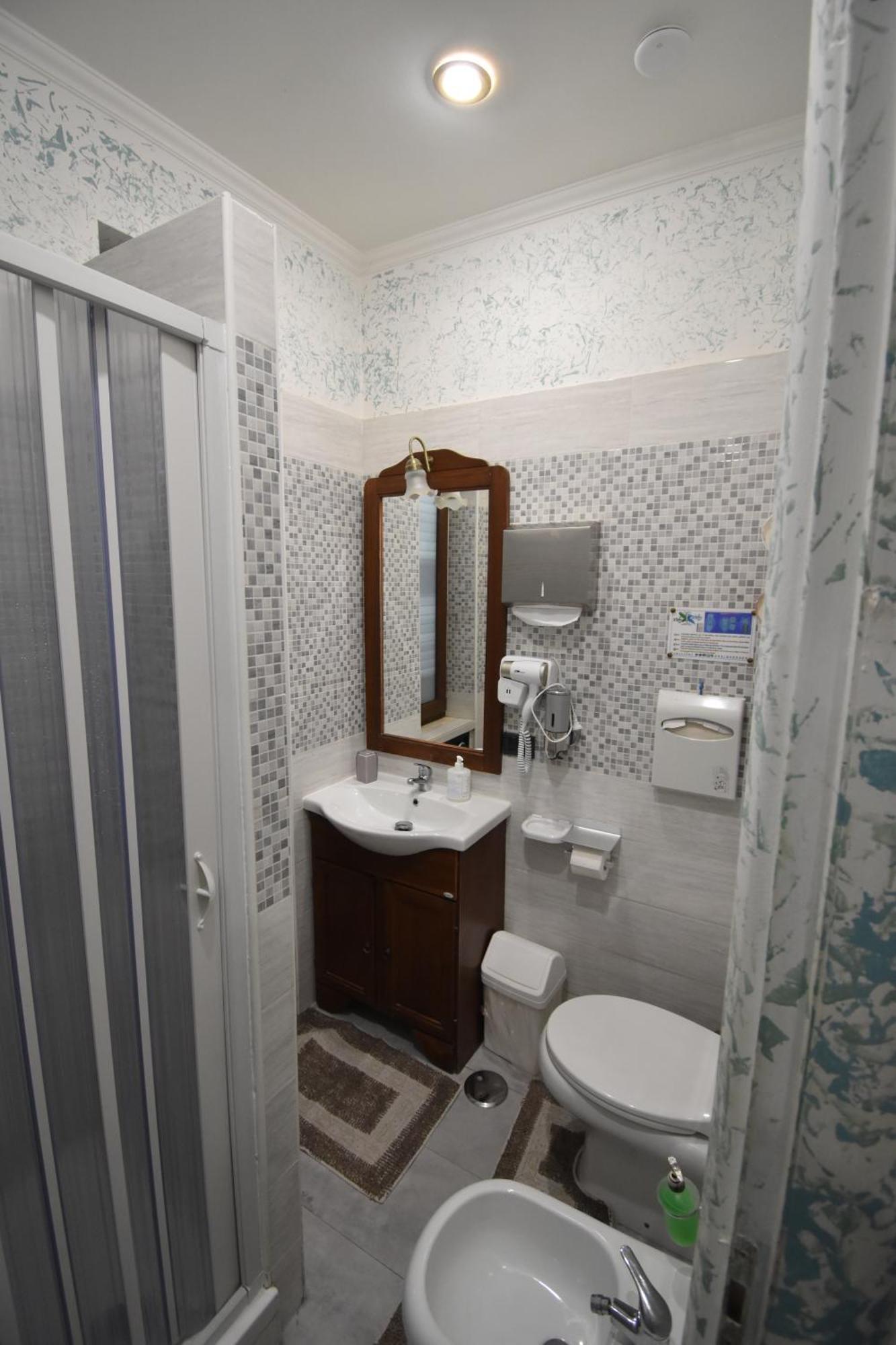 Vichyenichy Hotel Morena Room photo